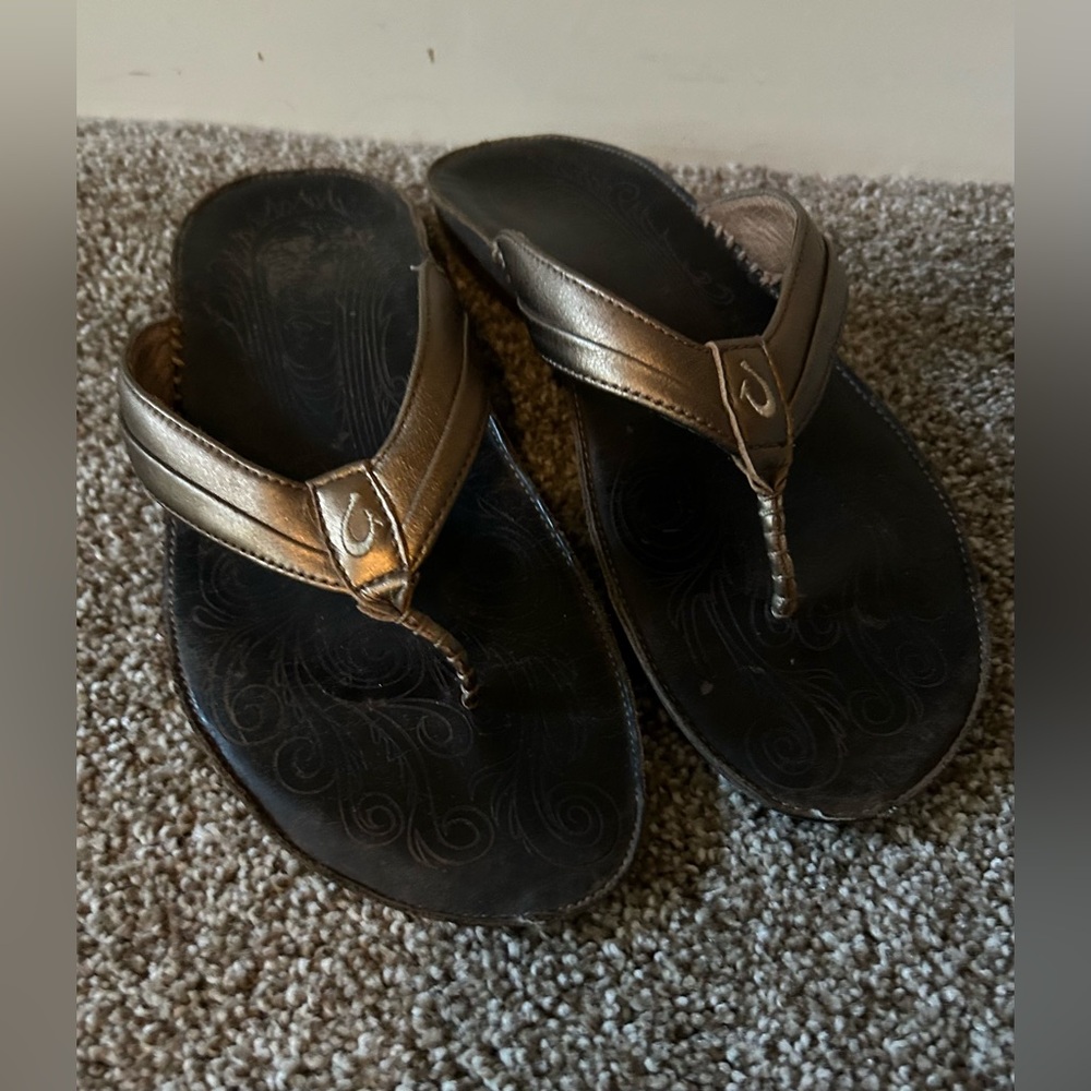 Women's Olukai Haiku Flip Flop Sandals Brown Gold Leather Sz 8 Slides Thong